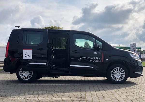 Toyota Proace City Verso cena 212232 przebieg: 1, rok produkcji 2024 z Kazimierza Wielka małe 154